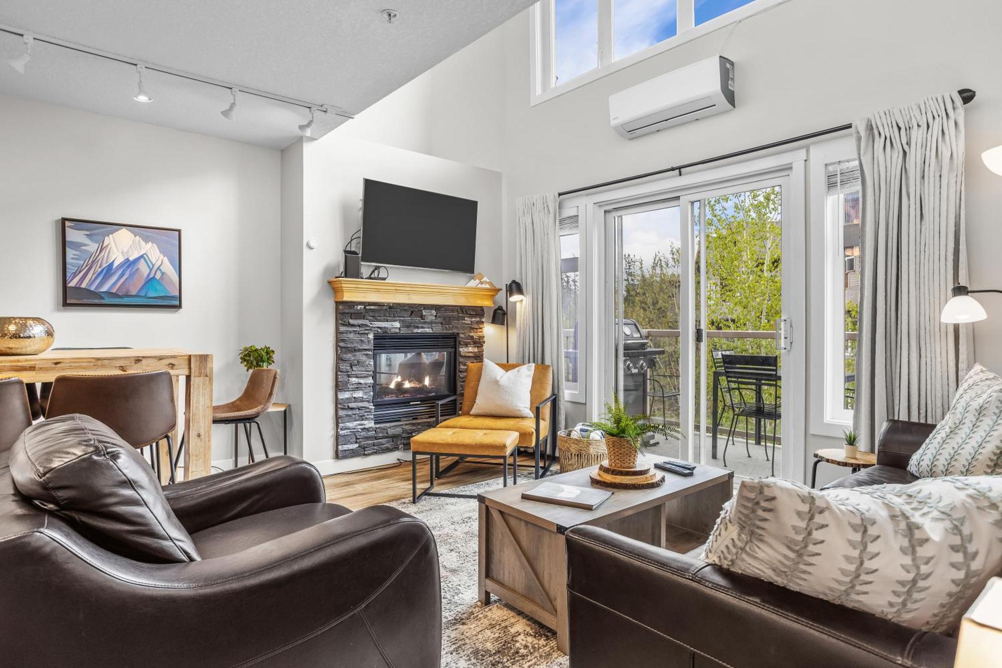 Charming 1 Bdrm Plus Loft With Views Managed By Little Sister Getaways Канмор Экстерьер фото
